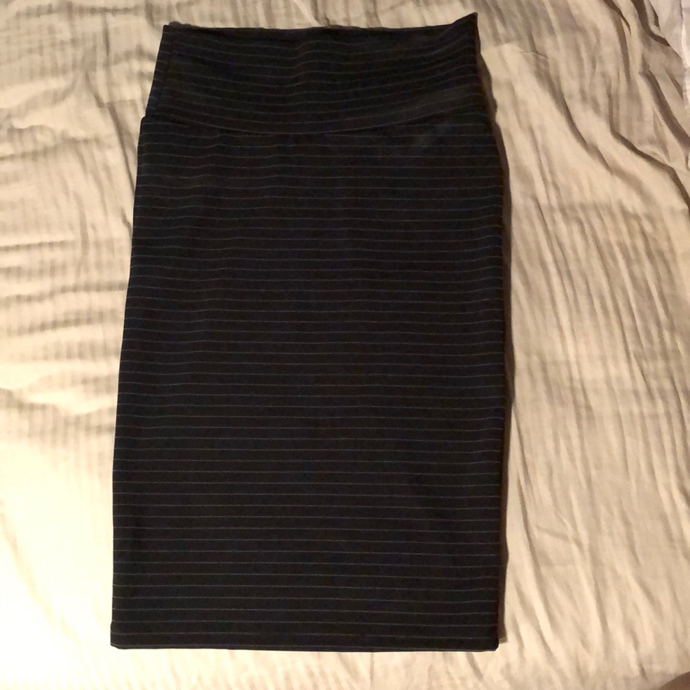 Lularoe BNWOT Cassie XS Black/light blue pinstripe